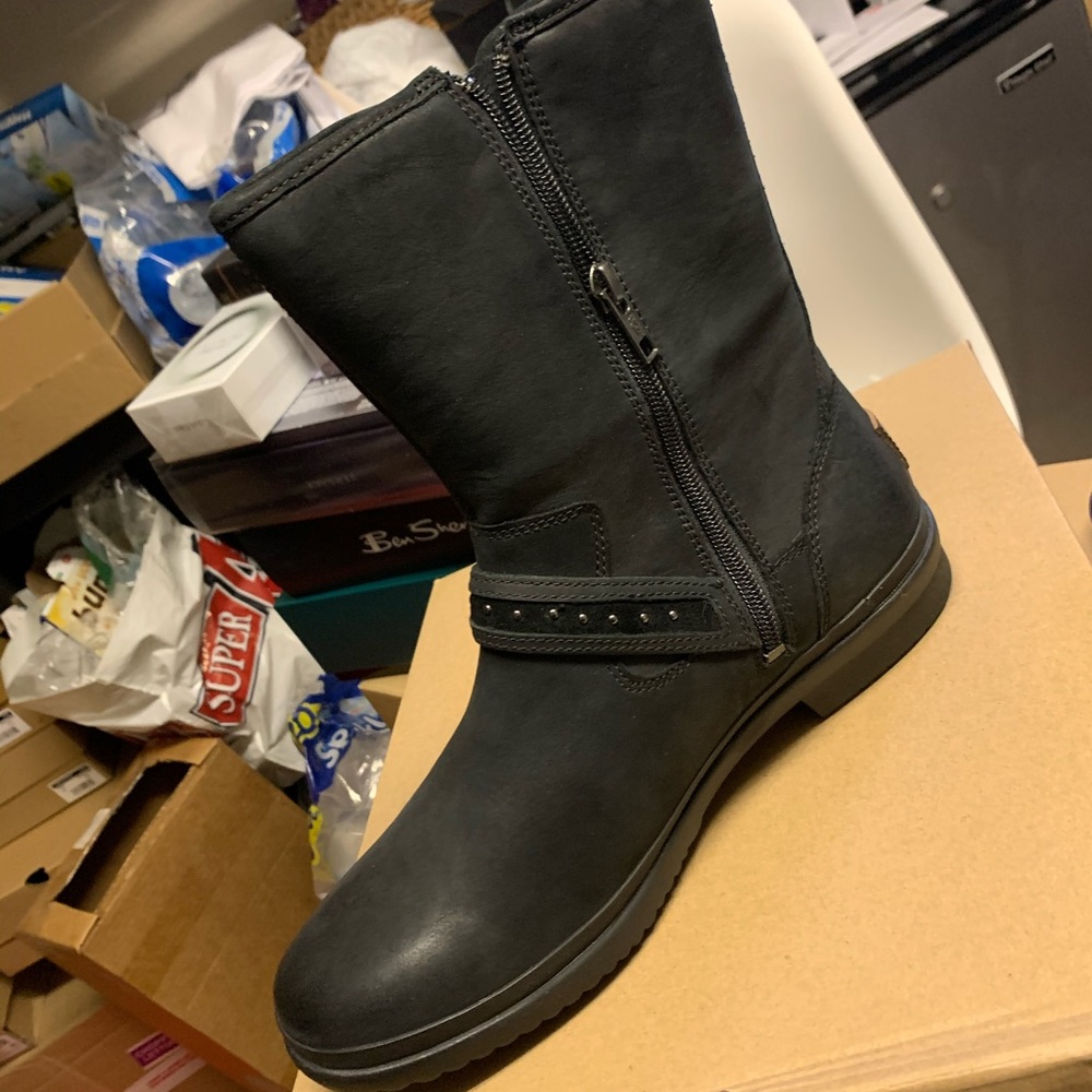 Boots UGG new - Picture 5 of 5